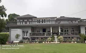 Royal Club Guest House